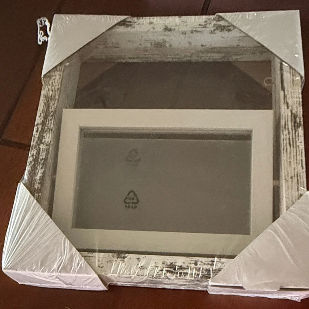 Specially for you, Boxed set of two white frames.